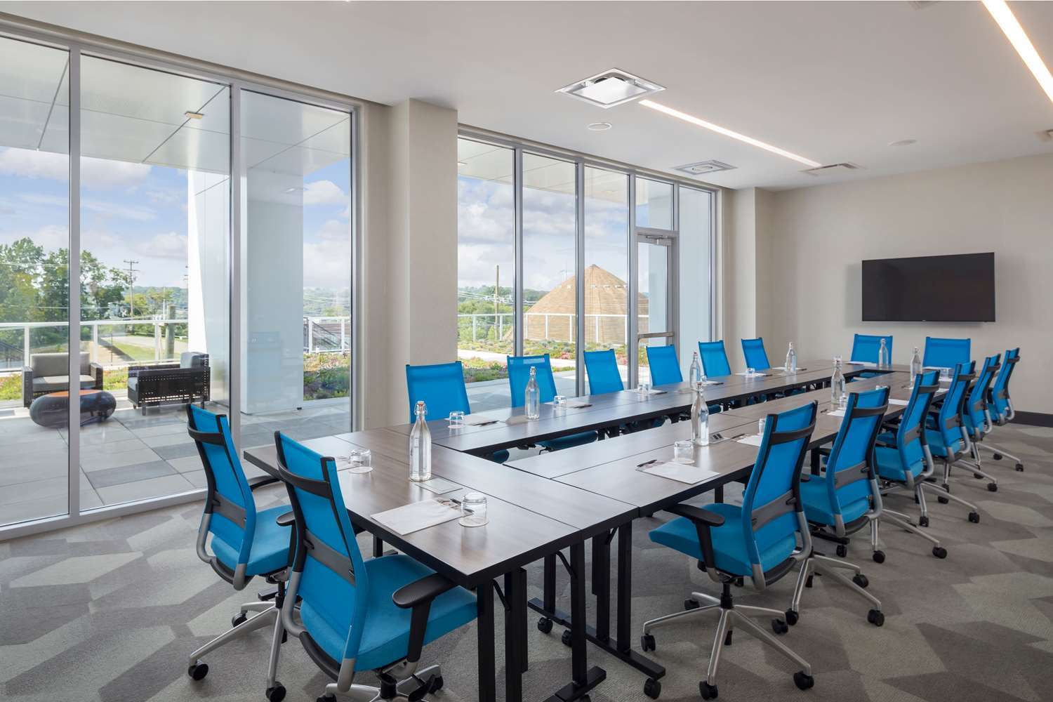 The Summit Hotel Cincinnati Ngoại thất bức ảnh